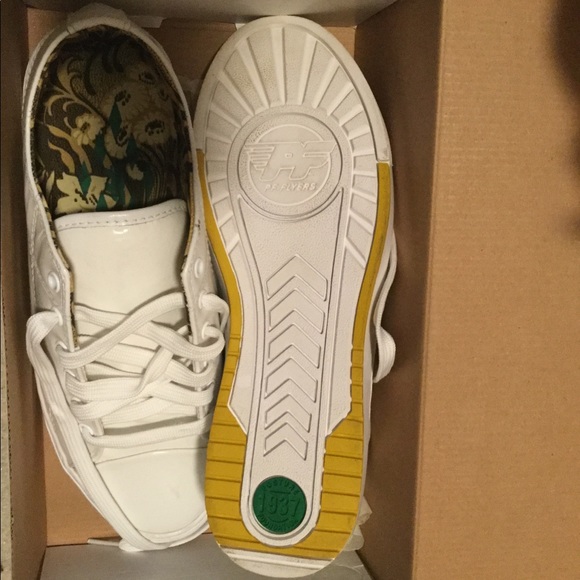 Posture Foundation size 8 men’s all white vinyl - Picture 4 of 7